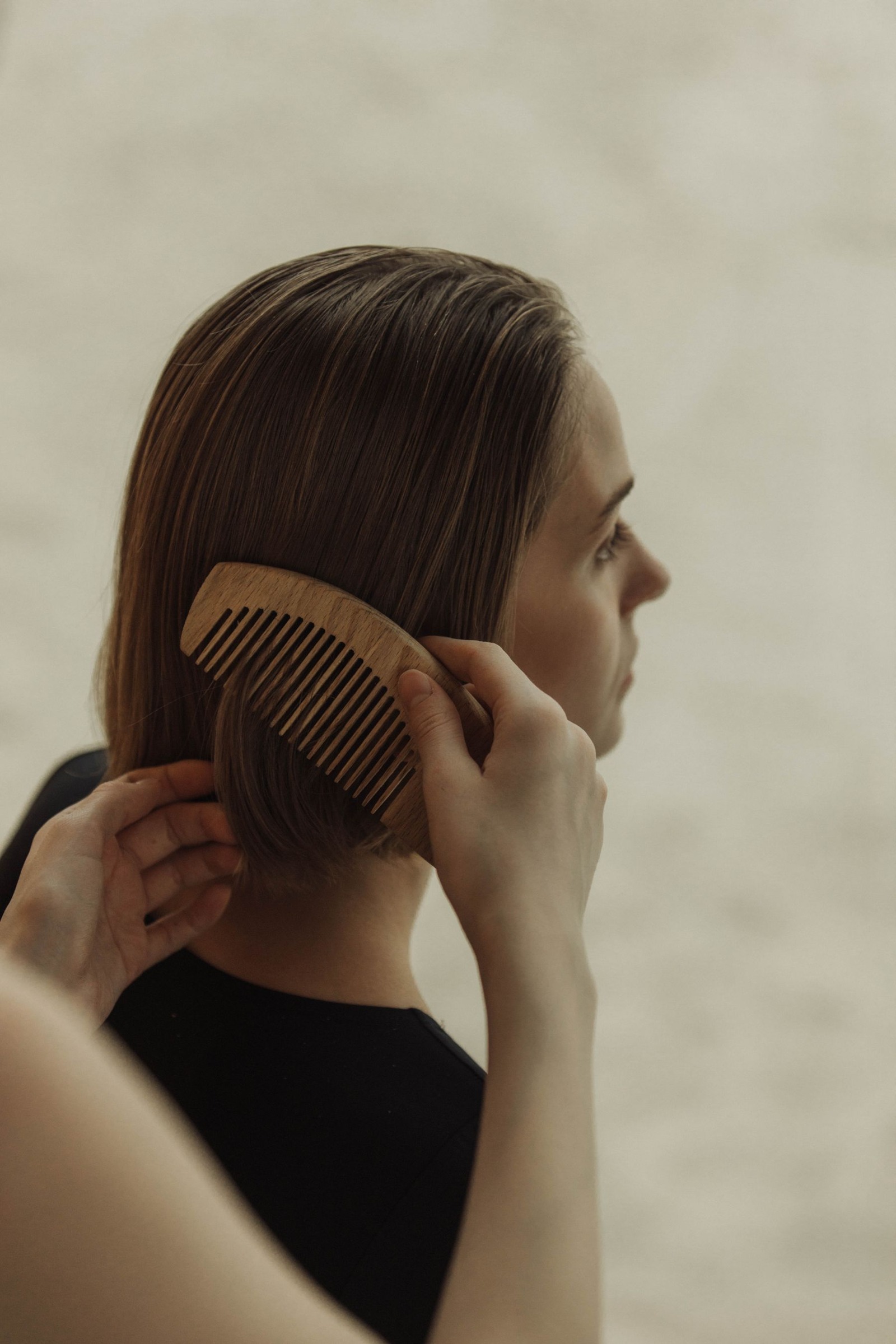 Detangle Hair in Small Sections Without Pulling at the Ends