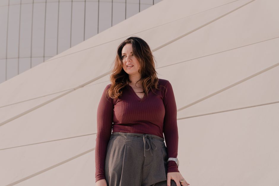 How to Wear Burgundy
