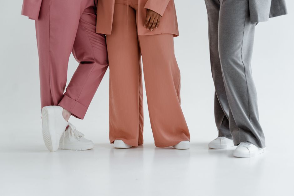 How to Wear Wide-Leg Trousers for Spring